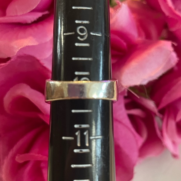 Silpada ‘Uptown’ Cubic Zirconia Sterling Ring R0981 - Picture 2 of 14